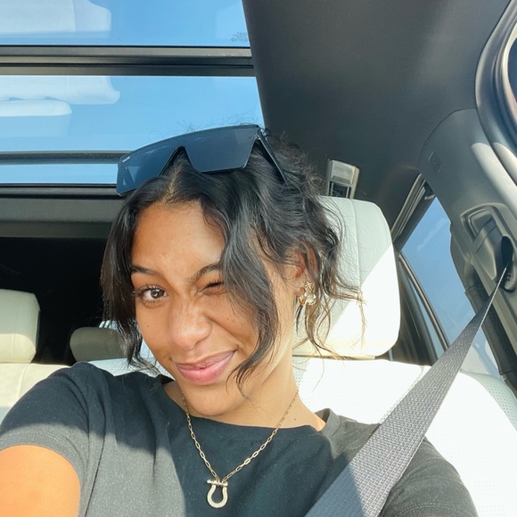 Meet your Posher, Alaina - Picture 6 of 9